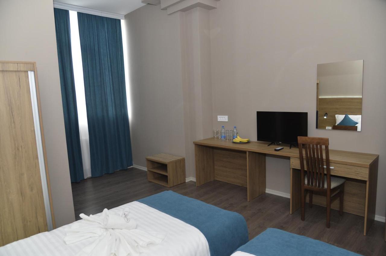 Harmony Hotel Kumanovo Buitenkant foto