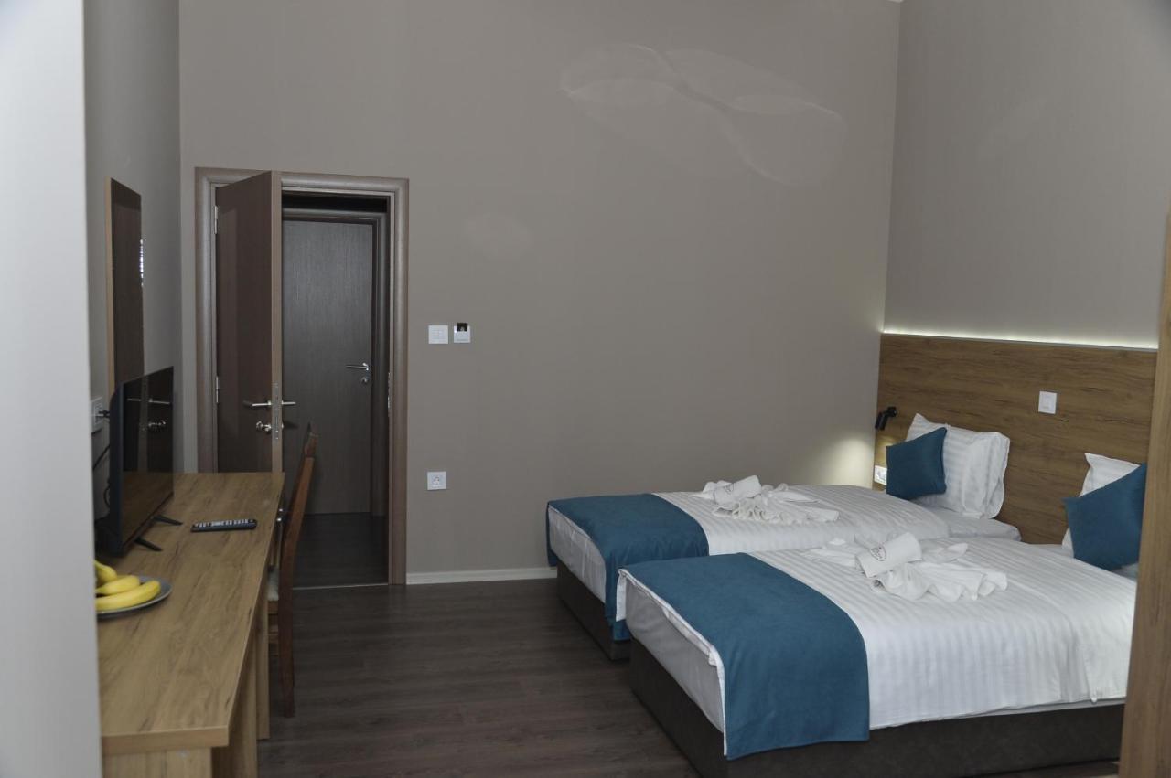 Harmony Hotel Kumanovo Buitenkant foto