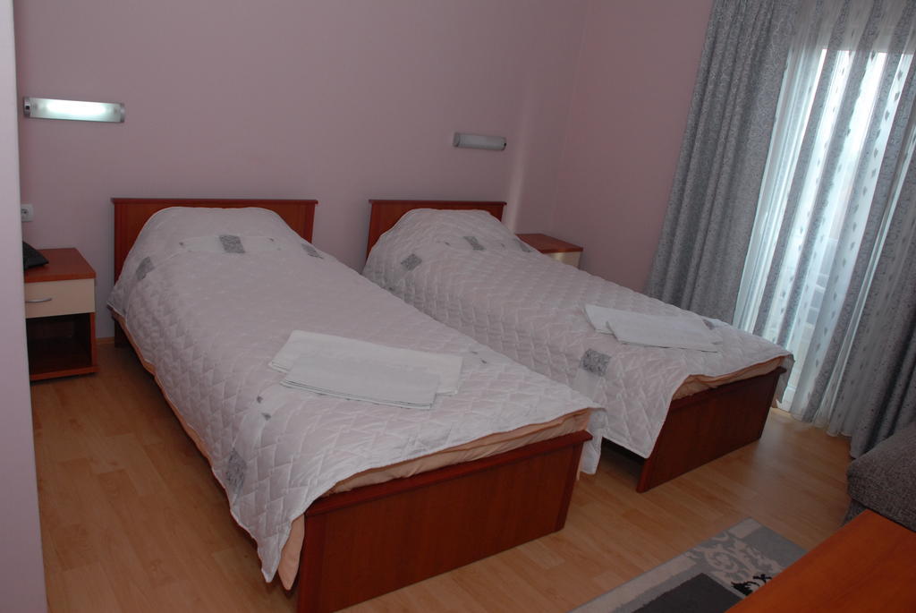 Harmony Hotel Kumanovo Kamer foto