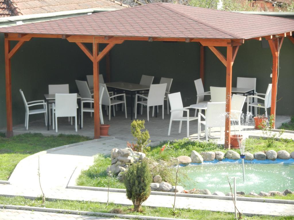 Harmony Hotel Kumanovo Buitenkant foto