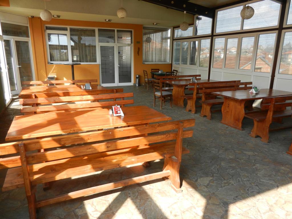 Harmony Hotel Kumanovo Buitenkant foto