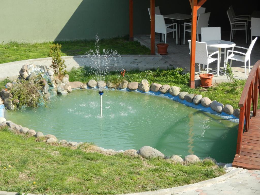 Harmony Hotel Kumanovo Buitenkant foto