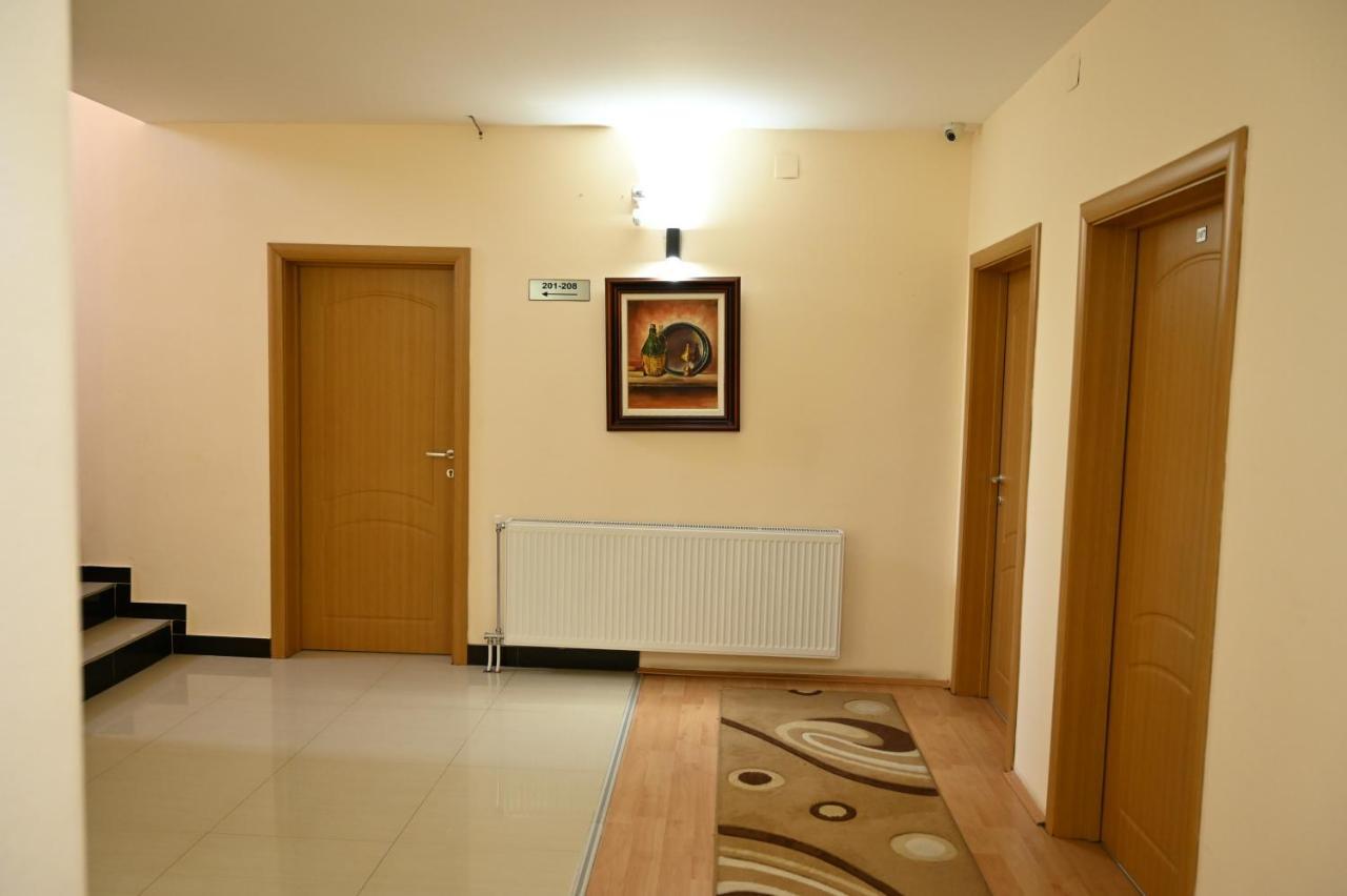 Harmony Hotel Kumanovo Buitenkant foto