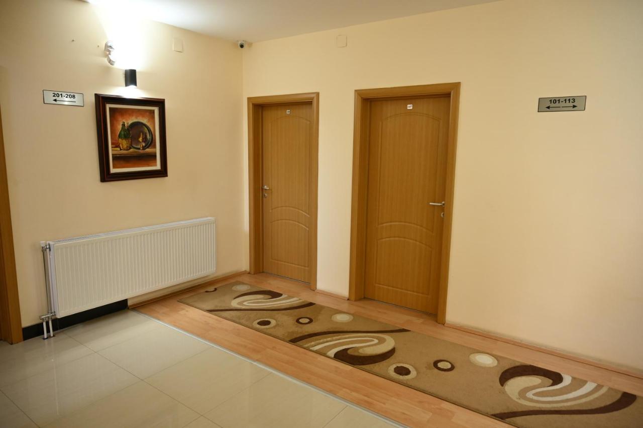 Harmony Hotel Kumanovo Buitenkant foto