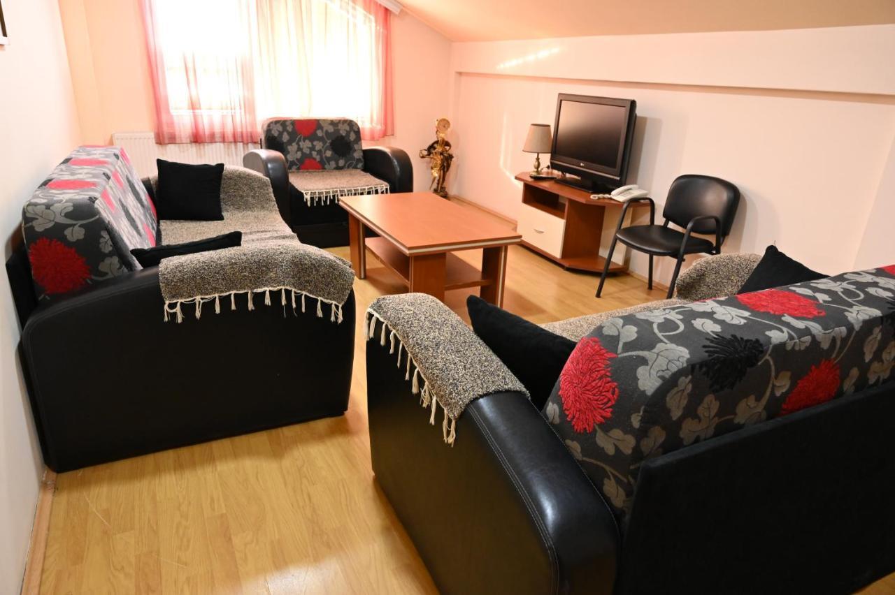 Harmony Hotel Kumanovo Buitenkant foto