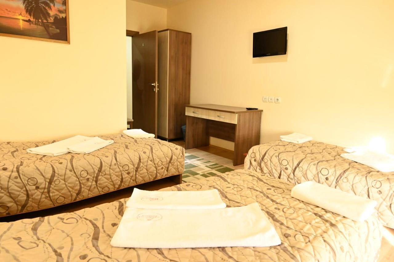 Harmony Hotel Kumanovo Buitenkant foto