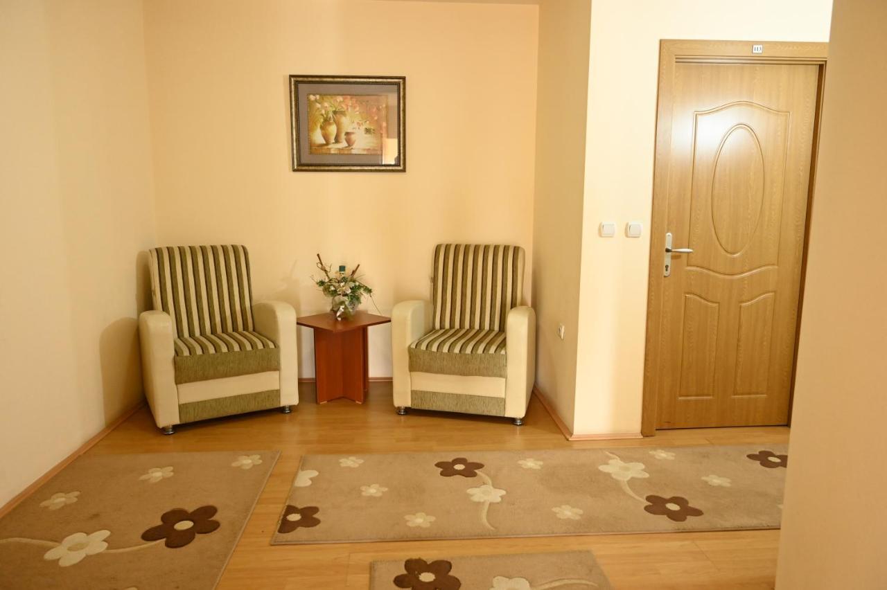 Harmony Hotel Kumanovo Buitenkant foto